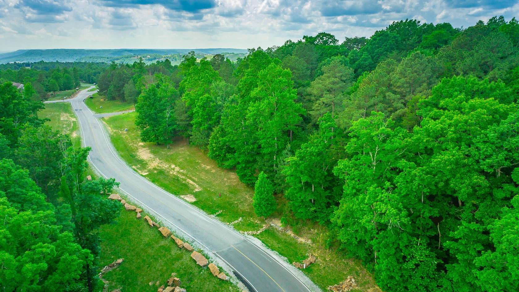9.46 Acres of Residential Land for Sale in Jasper, Tennessee
