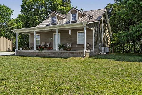 2 Acres of Land with Home for Sale in Bowling Green, Kentucky