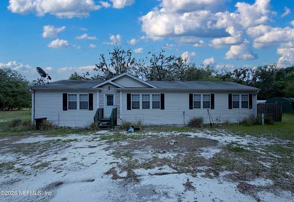 8.52 Acres of Land with Home for Sale in Hawthorne, Florida