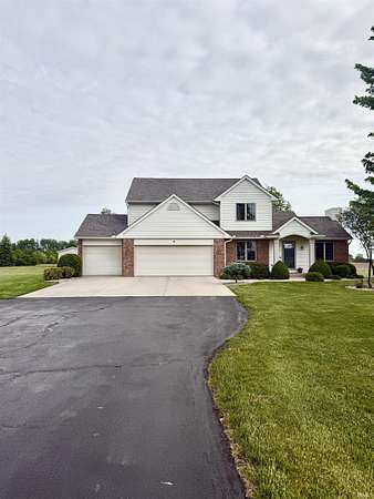 2.25 Acres of Land with Home for Sale in Uniondale, Indiana