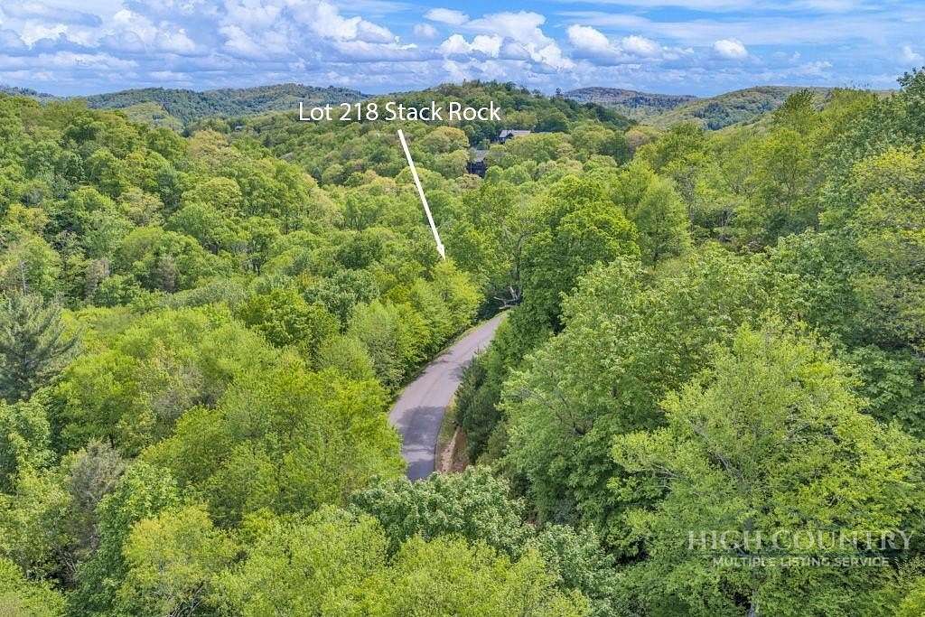 1 Acre of Residential Land for Sale in Blowing Rock, North Carolina