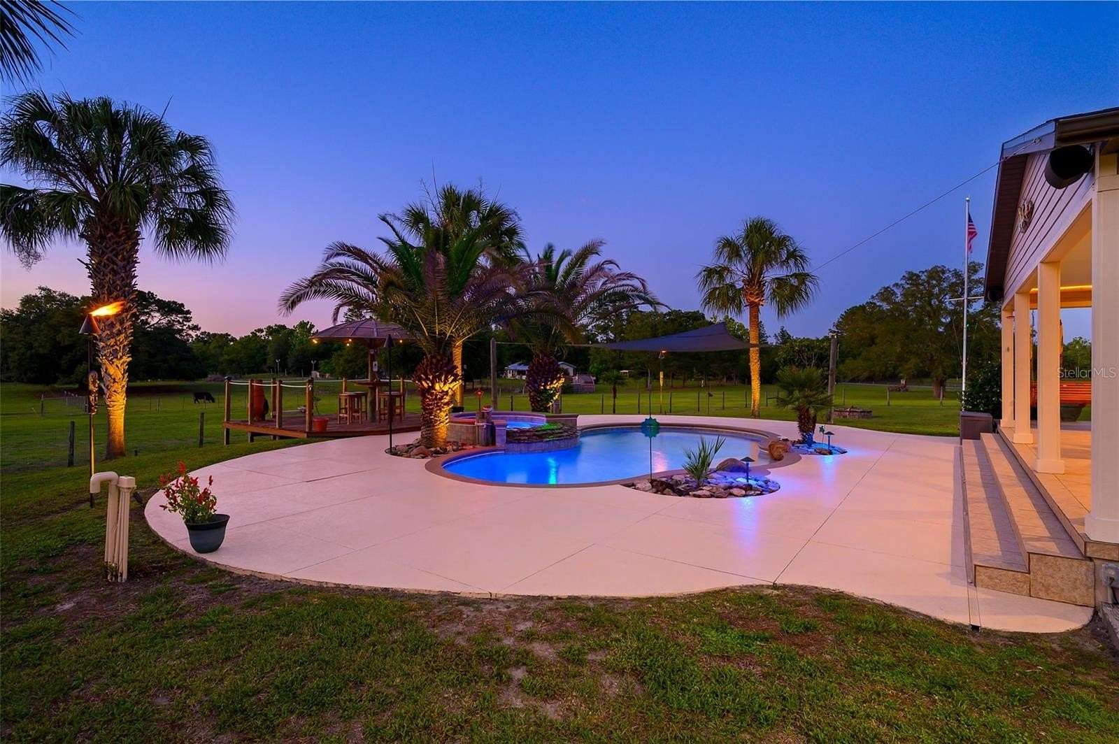 4.82 Acres of Land with Home for Sale in Trenton, Florida
