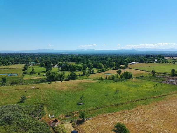 10 Acres of Agricultural Land for Sale in Anderson, California