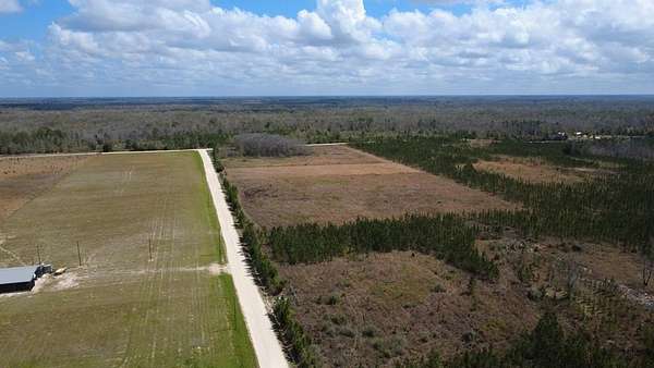 10 Acres of Land for Sale in Kinard, Florida