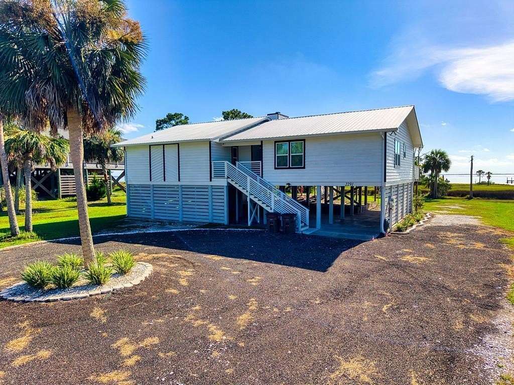 1.85 Acres of Improved Mixed-Use Land for Sale in Port St. Joe, Florida