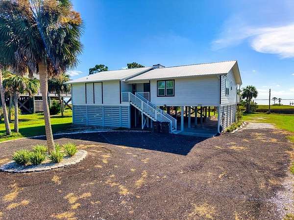 1.85 Acres of Improved Mixed-Use Land for Sale in Port St. Joe, Florida