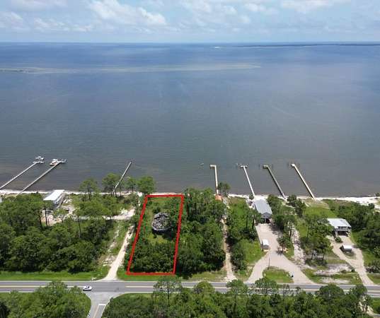 1 Acre of Residential Land for Sale in Carrabelle, Florida