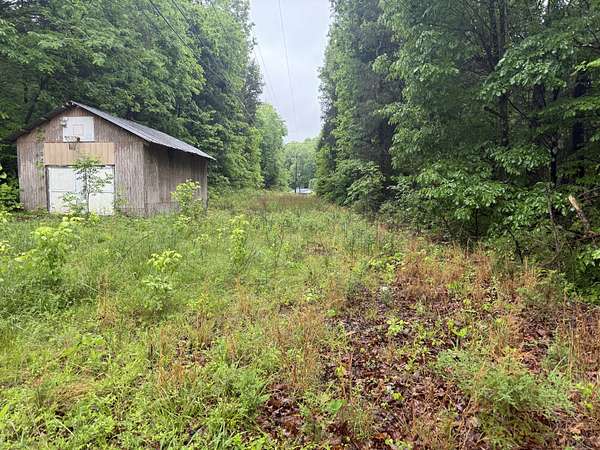 3 Acres of Residential Land for Sale in Linden, Tennessee