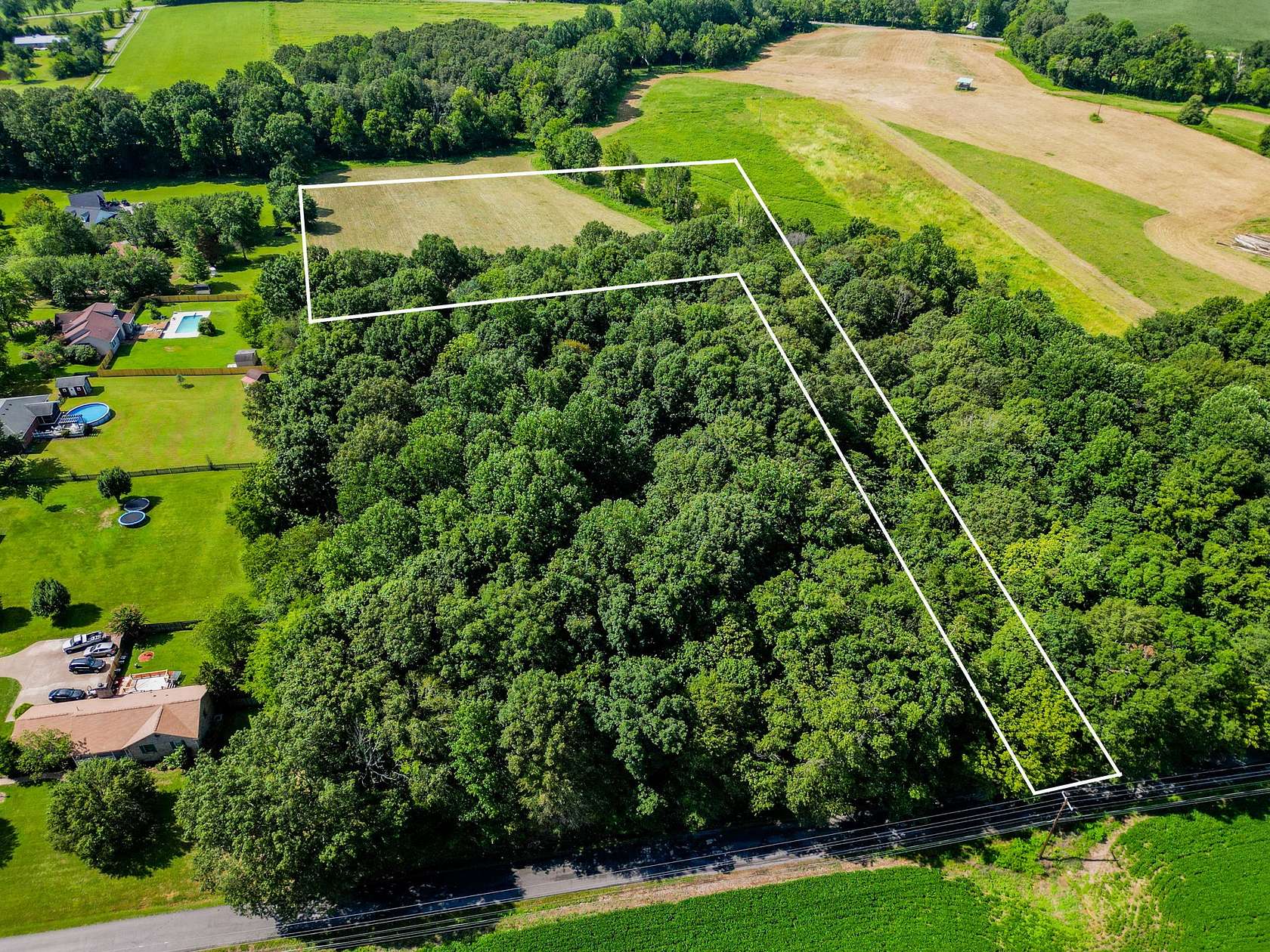 5 Acres of Residential Land for Sale in Springfield, Tennessee
