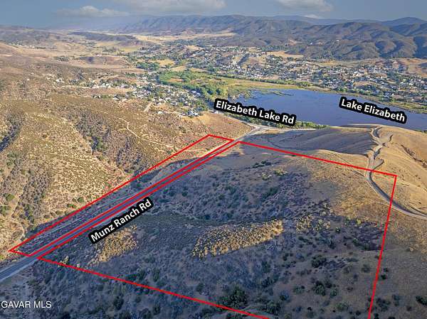 39.7 Acres of Recreational & Residential Land for Sale in Del Sur, California