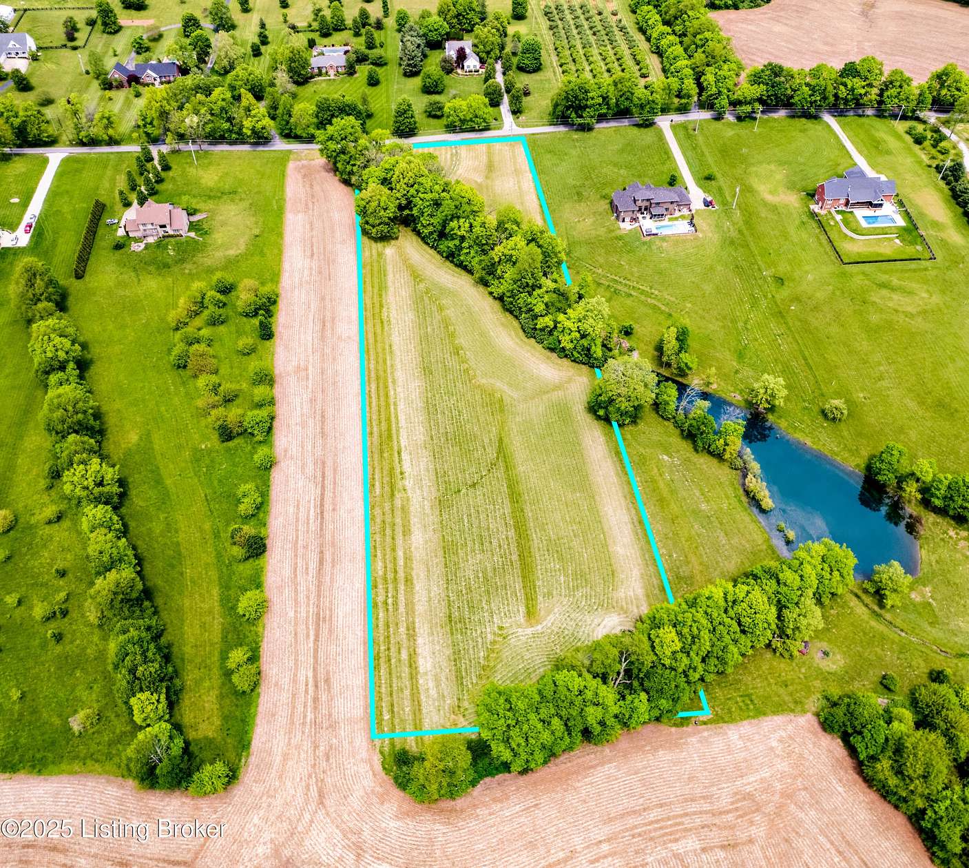 5 Acres of Residential Land for Sale in Shelbyville, Kentucky