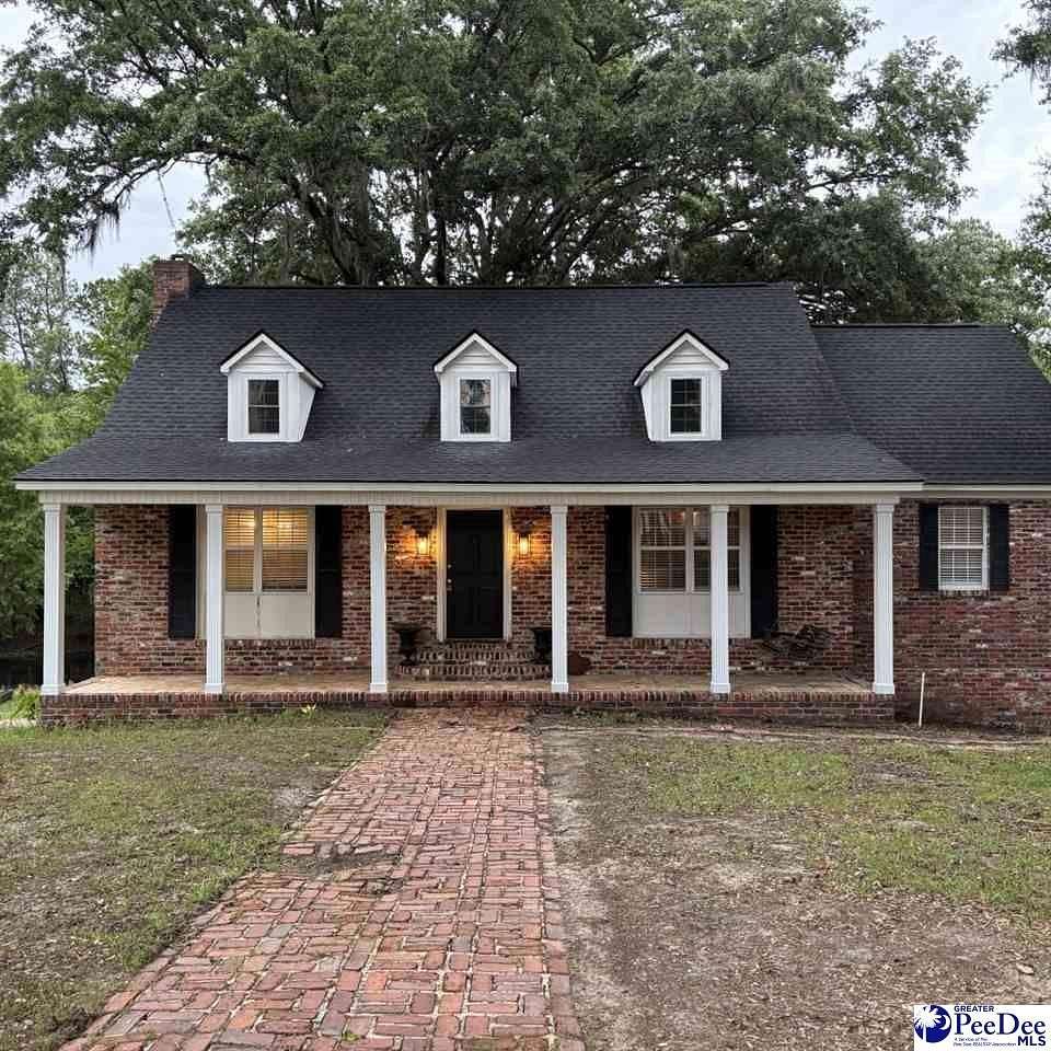 16.2 Acres of Land with Home for Sale in Kingstree, South Carolina