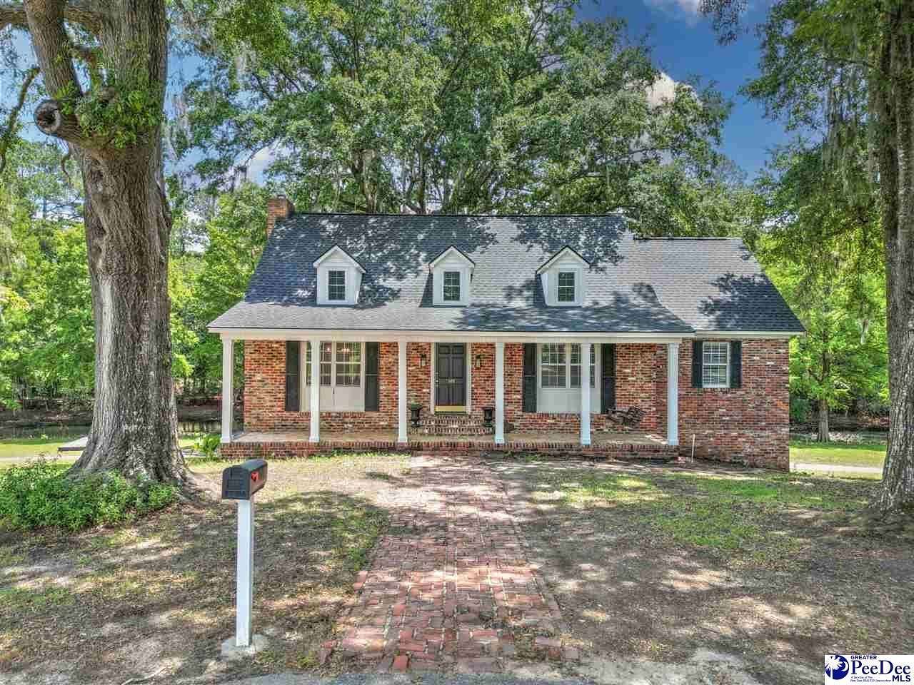 16.2 Acres of Land with Home for Sale in Kingstree, South Carolina