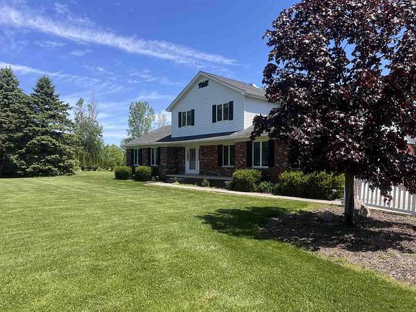 10.1 Acres of Land with Home for Sale in East China Township, Michigan
