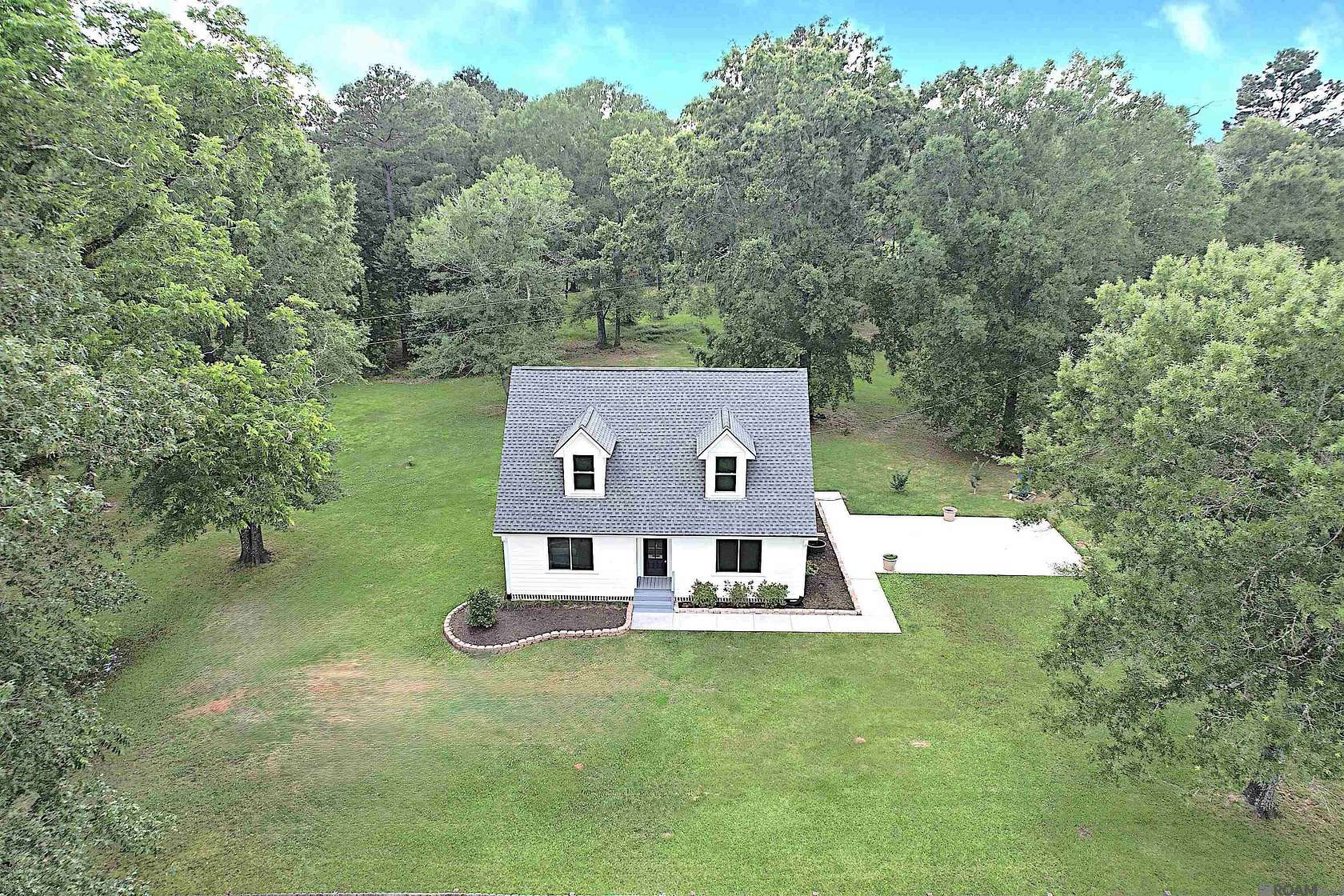 6 Acres of Land with Home for Sale in Clinton, Louisiana