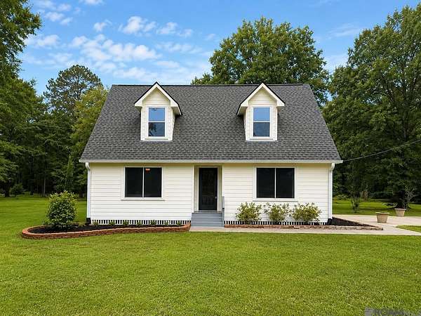 6 Acres of Land with Home for Sale in Clinton, Louisiana