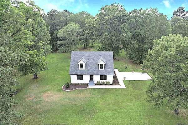 6 Acres of Land with Home for Sale in Clinton, Louisiana