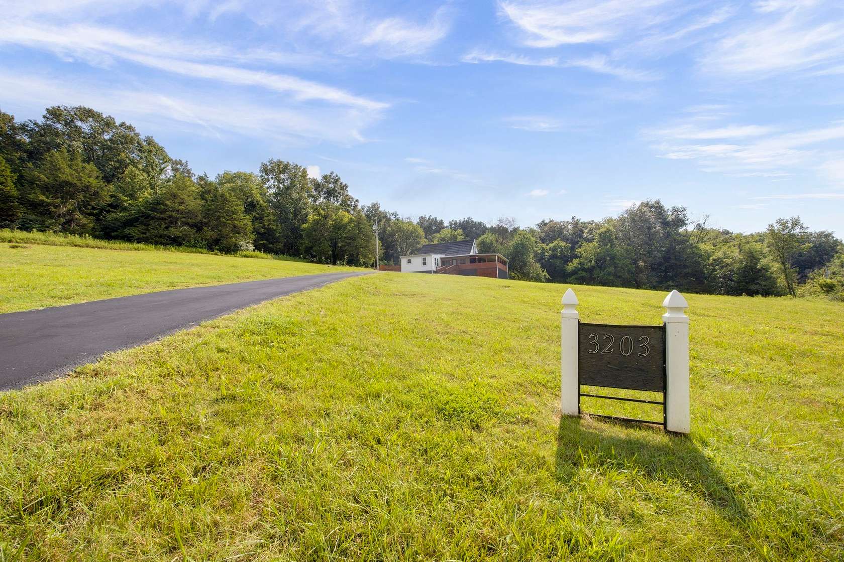 7.3 Acres of Land with Home for Sale in Watertown, Tennessee