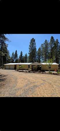 9.2 Acres of Land with Home for Sale in Bonanza, Oregon