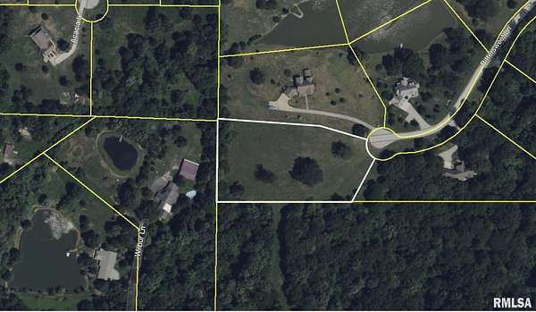 2.5 Acres of Residential Land for Sale in Carbondale, Illinois