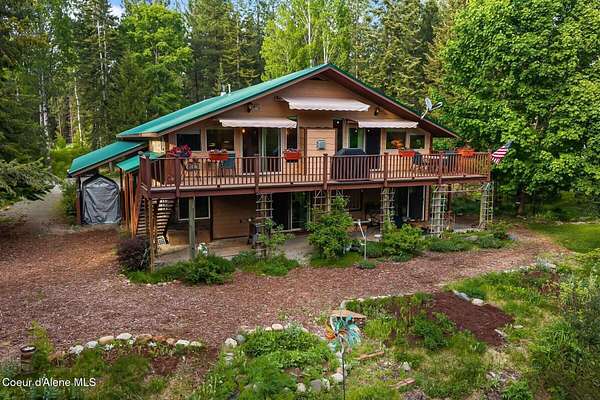 15 Acres of Land with Home for Sale in Sandpoint, Idaho