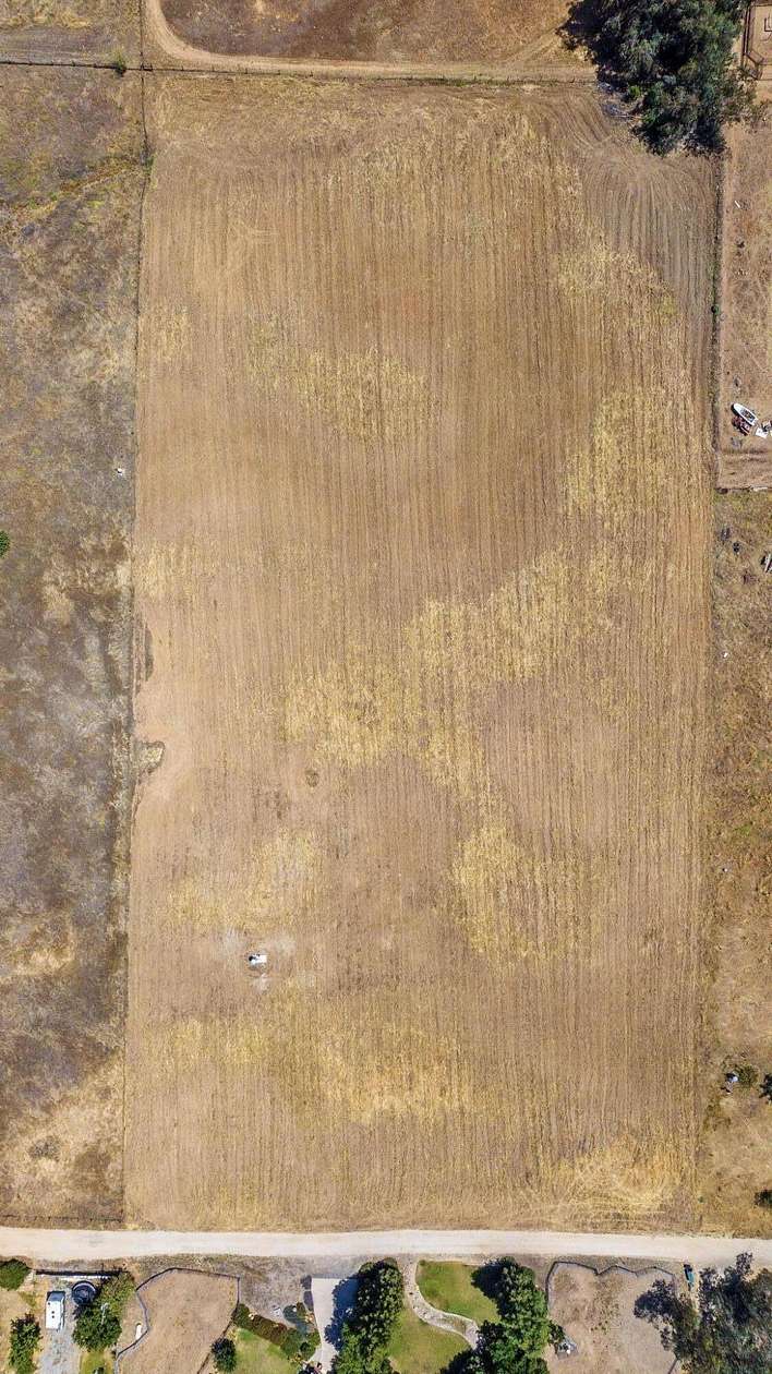 5 Acres of Residential Land for Sale in Exeter, California