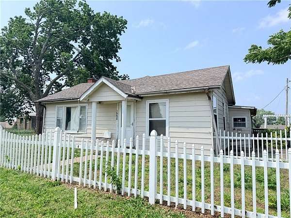 1.69 Acres of Land with Home for Sale in Basehor, Kansas
