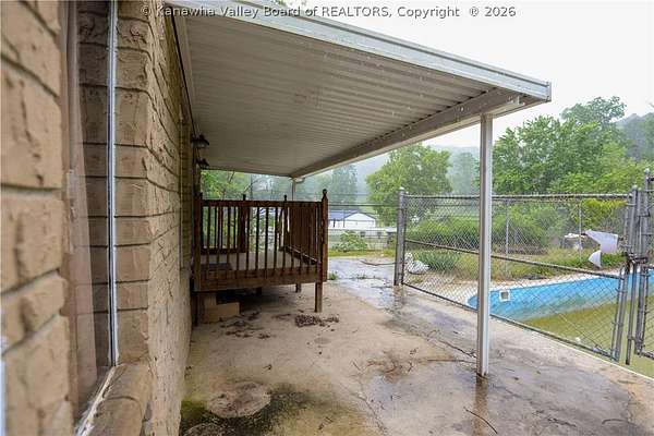 13.4 Acres of Land with Home for Sale in Charleston, West Virginia