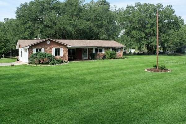 3 Acres of Land with Home for Sale in Morriston, Florida