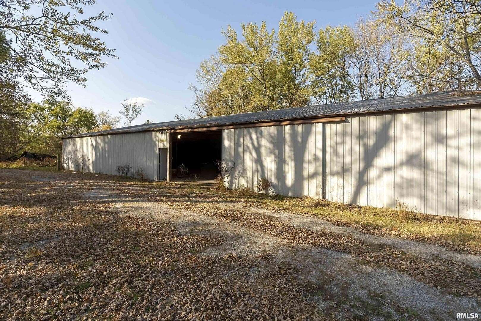 20 Acres of Mixed-Use Land for Sale in Carbondale, Illinois