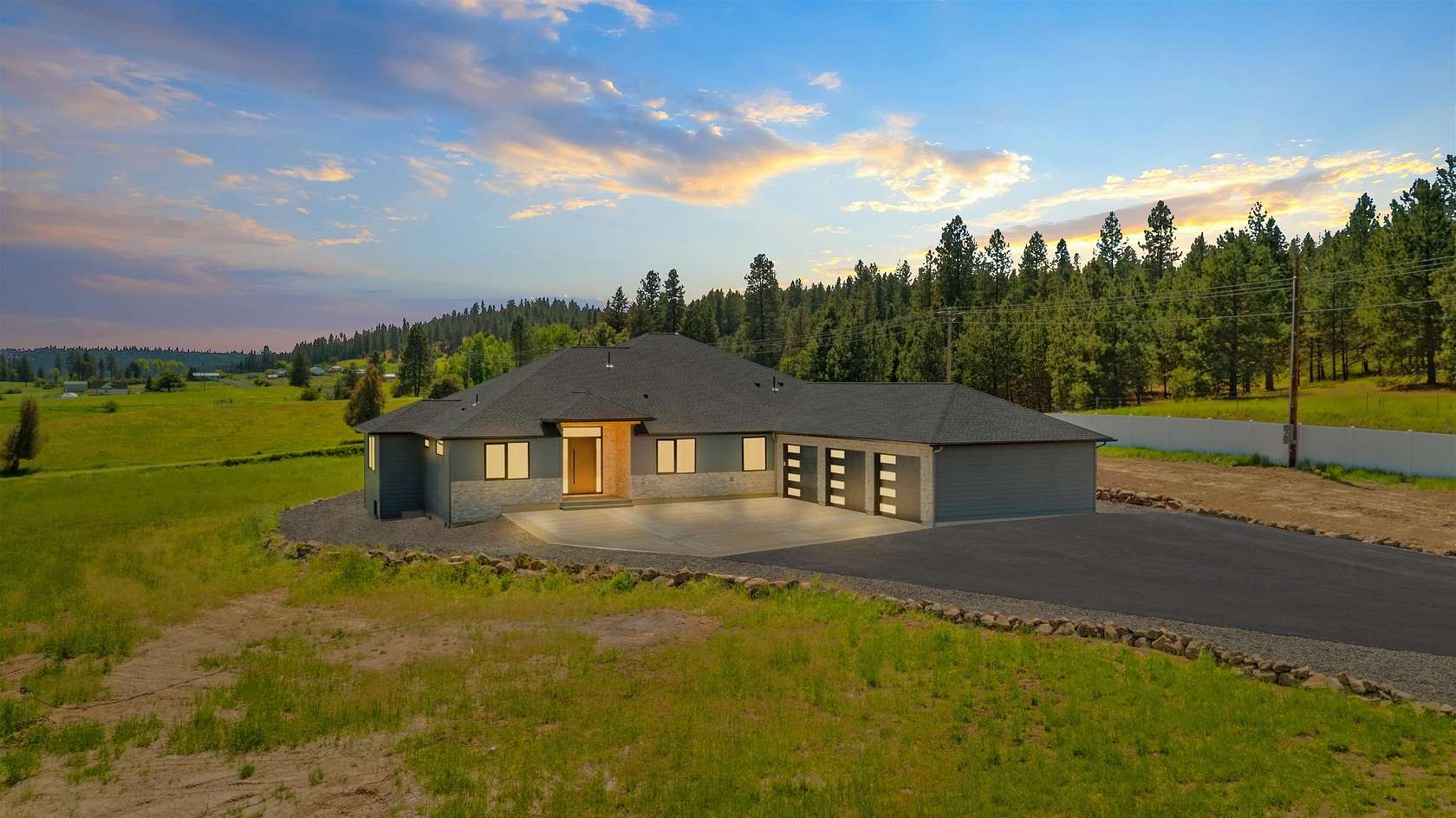 10 Acres of Land with Home for Sale in Mead, Washington