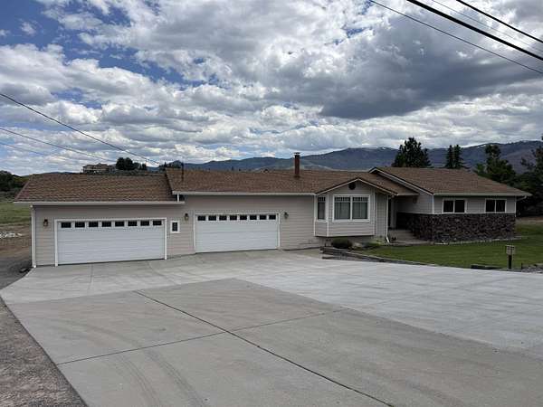 3 Acres of Land with Home for Sale in Susanville, California