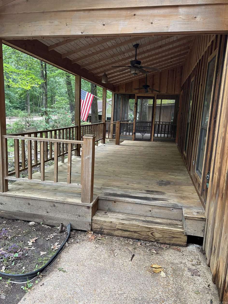 5.42 Acres of Land with Home for Sale in Forrest City, Arkansas