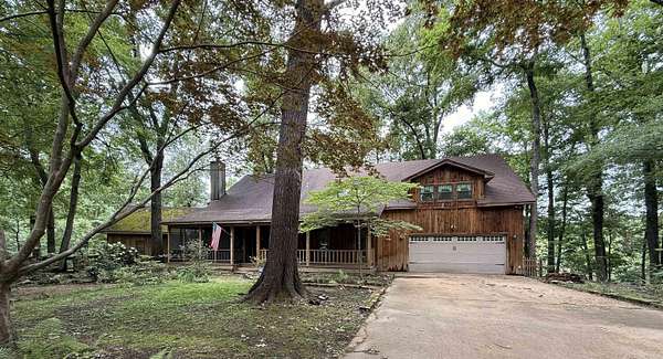 5.42 Acres of Land with Home for Sale in Forrest City, Arkansas