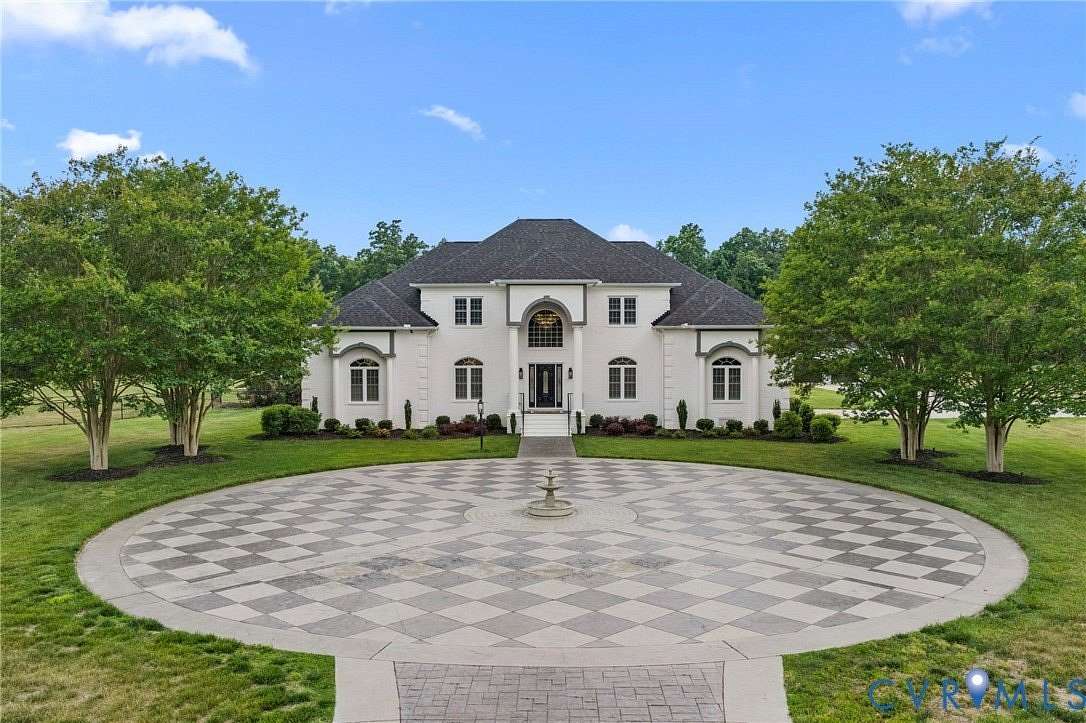 20.3 Acres of Land with Home for Sale in Chester, Virginia