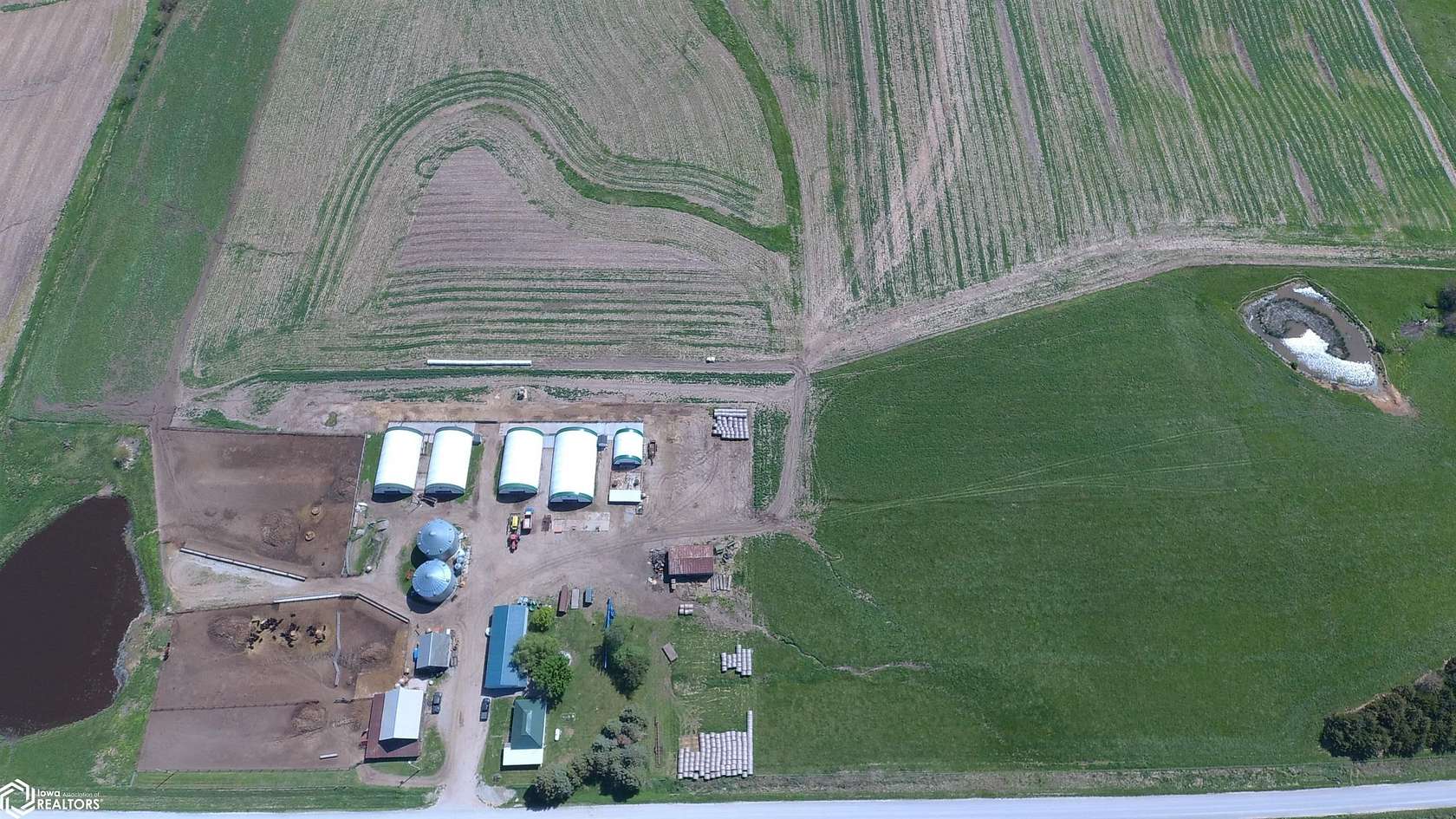 97.8 Acres of Agricultural Land with Home for Sale in Fairfield, Iowa