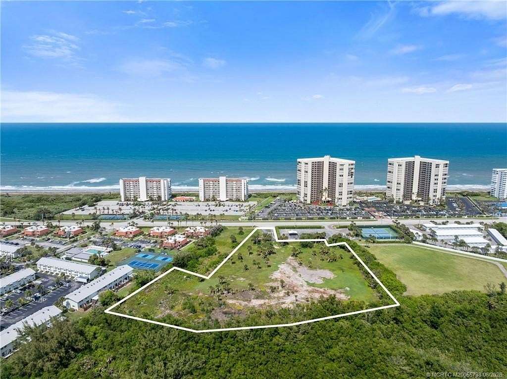 5 Acres of Residential Land for Sale in Jensen Beach, Florida