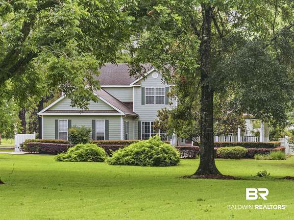 35.9 Acres of Land with Home for Sale in Foley, Alabama
