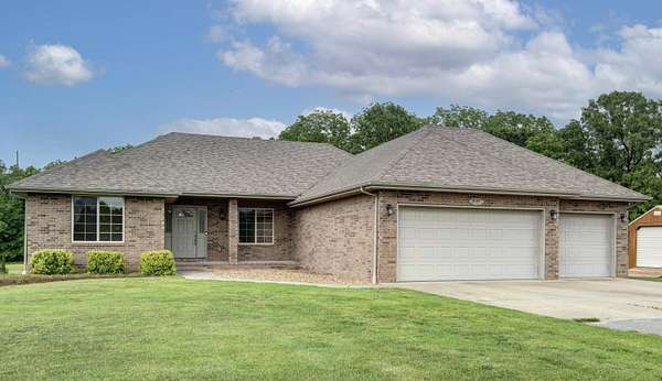 5 Acres of Land with Home for Sale in Bois D'Arc, Missouri