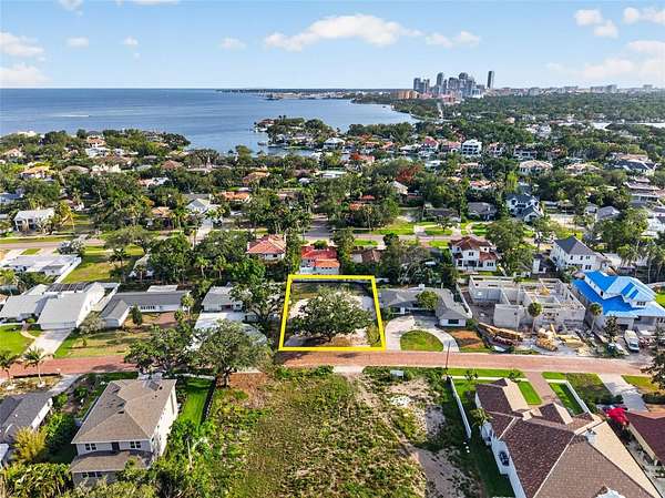 0.26 Acres of Residential Land for Sale in St. Petersburg, Florida