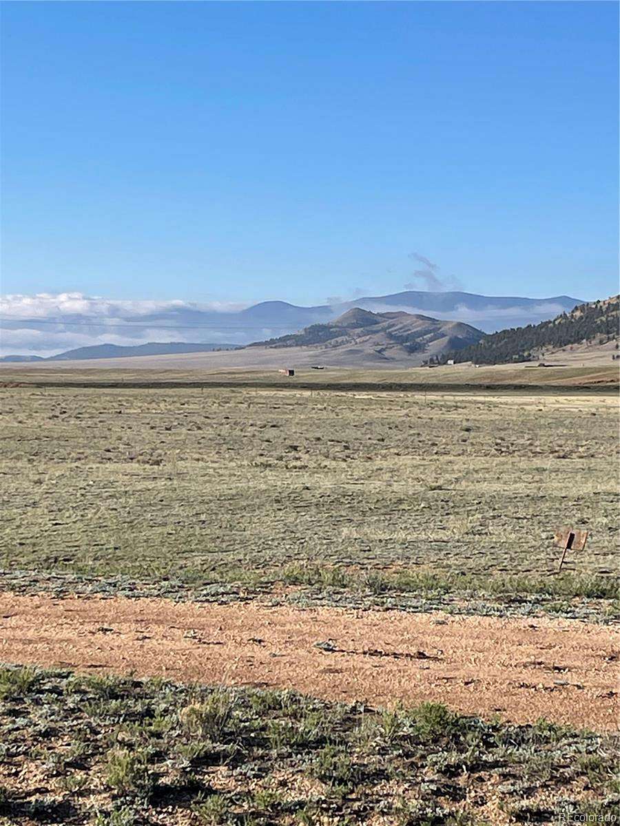 5 Acres of Land for Sale in Hartsel, Colorado