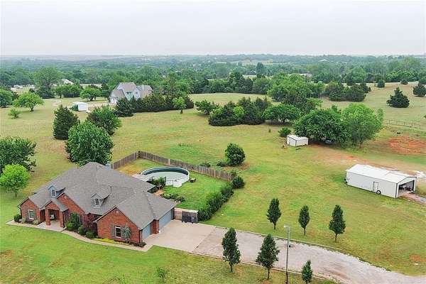 5.52 Acres of Land with Home for Sale in Yukon, Oklahoma