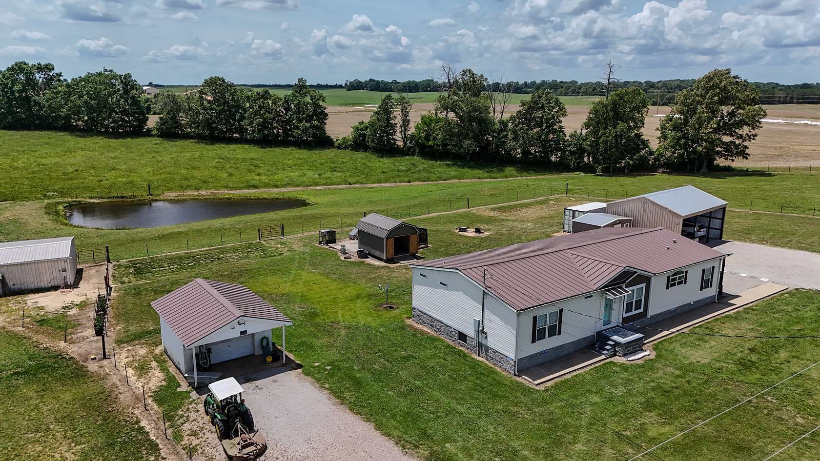 101 Acres of Land with Home for Sale in Lutts, Tennessee