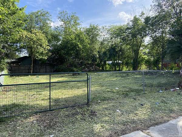 0.06 Acres of Land for Sale in San Antonio, Texas