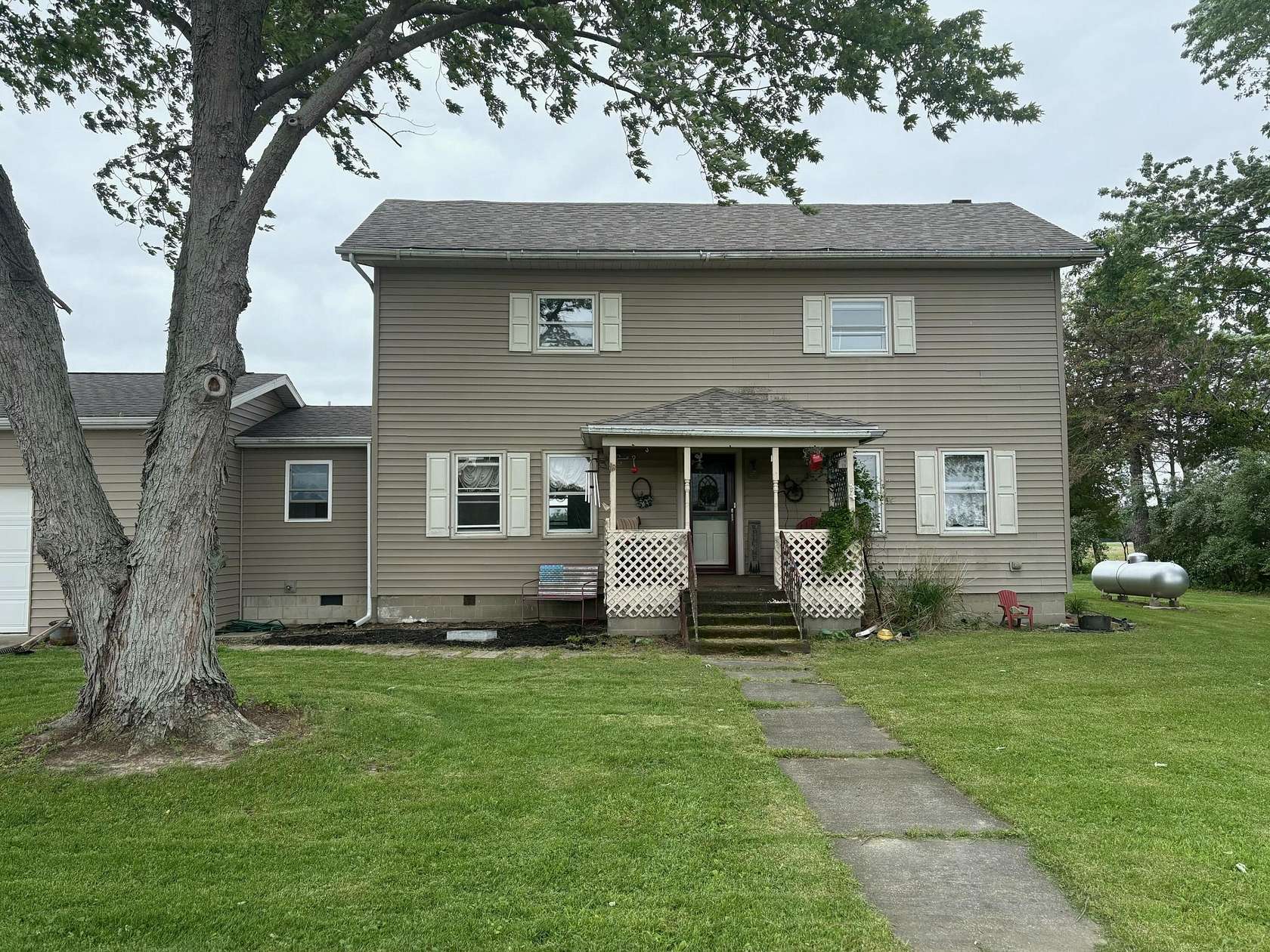 5.82 Acres of Land with Home for Sale in Venedocia, Ohio