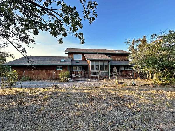 4 Acres of Land with Home for Sale in Hornbrook, California