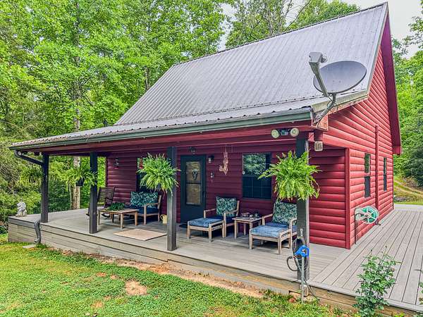 72 Acres of Recreational Land with Home for Sale in Lawrenceburg, Tennessee