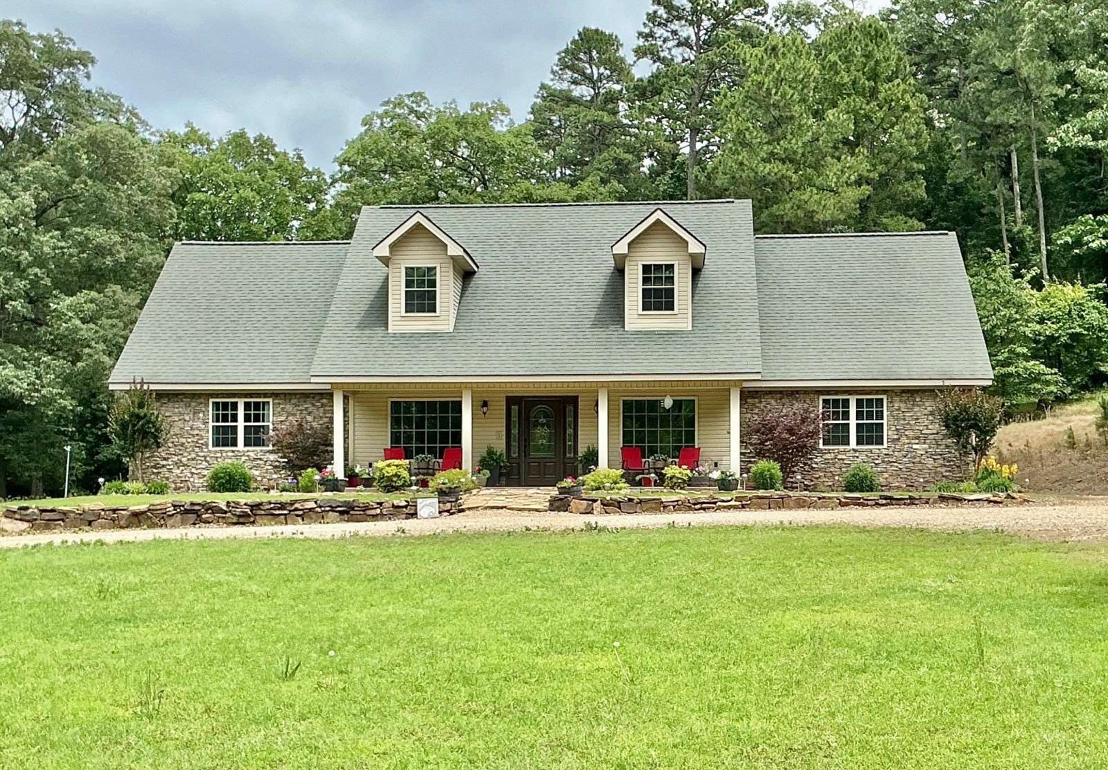 11.4 Acres of Land with Home for Sale in Subiaco, Arkansas