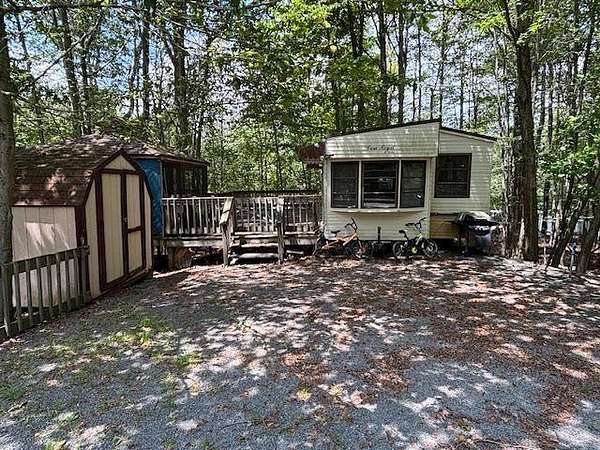 0.17 Acres of Residential Land for Sale in Gouldsboro, Pennsylvania