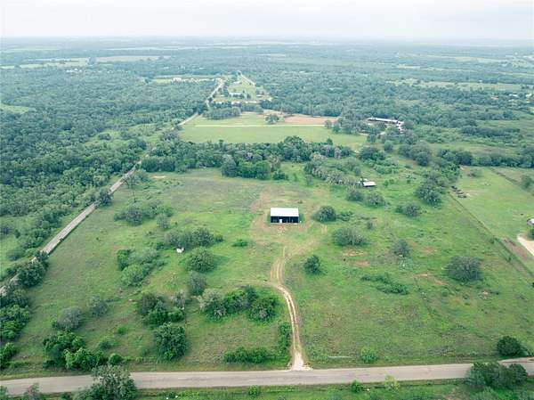 18.6 Acres of Land for Sale in Luling, Texas